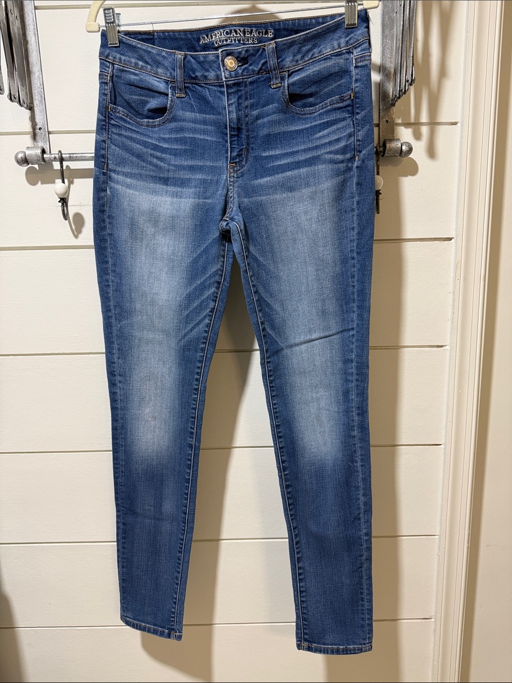 American Eagle Outfitters Blue Stretch Skinny Jeggings with Faded Wash